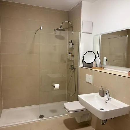 6Pers Apartment Nahe Frankfurt, Messe, Airport, Kostenlosem Parkplatz *